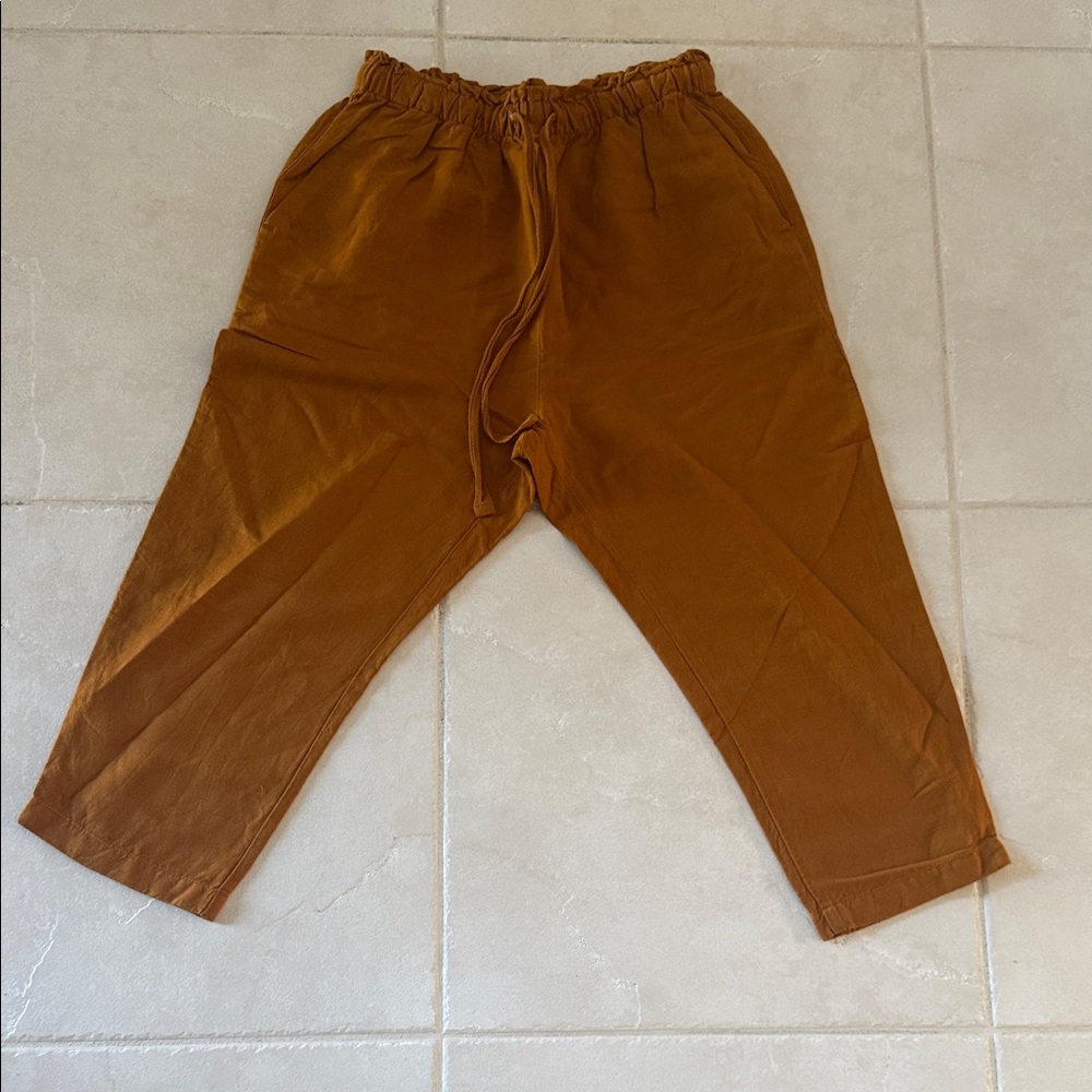 Stylish Brown Linen Capris for Women